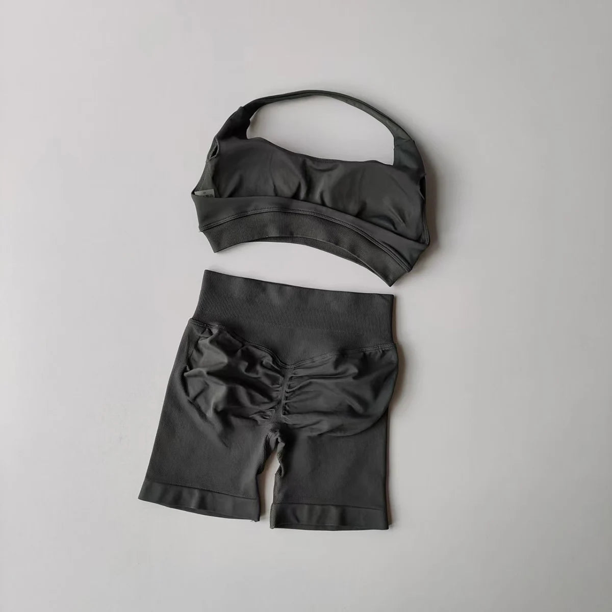 Women’s 2-Piece Yoga Set – Halter Sports Bra & Matching Shorts