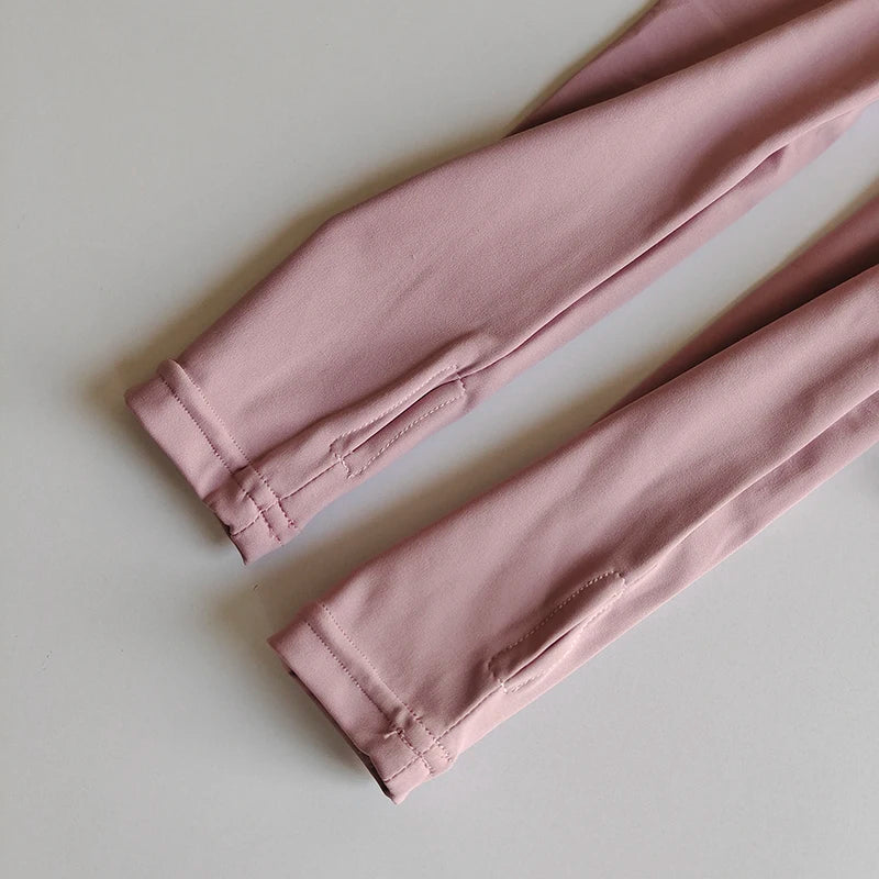 Women’s Slim Long-Sleeve Yoga Jacket – Quick-Dry Fitness Top with Zipper