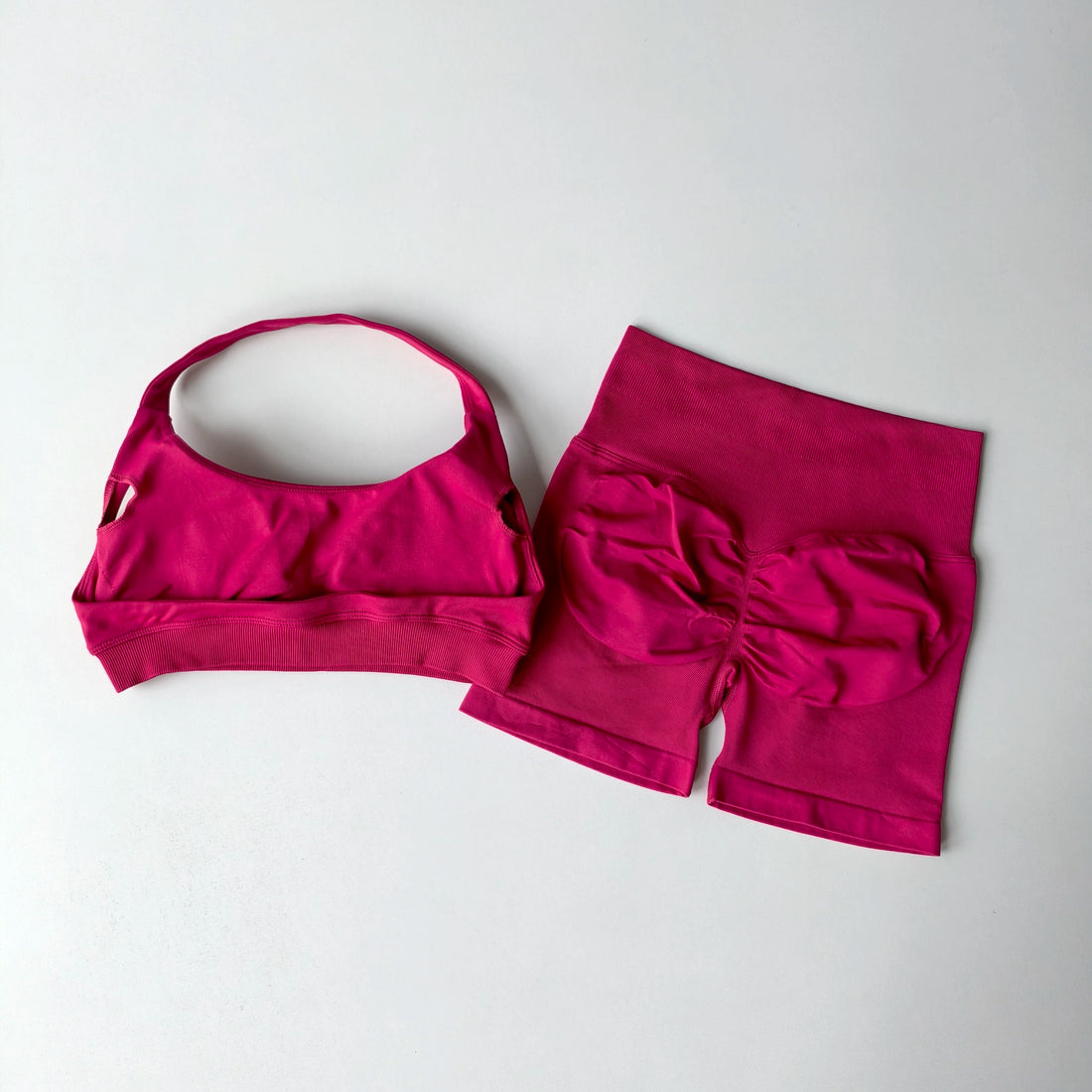 Women’s 2-Piece Yoga Set – Halter Sports Bra & Matching Shorts