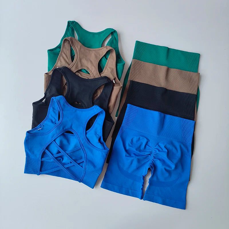 Women’s 2-Piece Seamless Yoga Set – Sport Bra & High-Waist Shorts